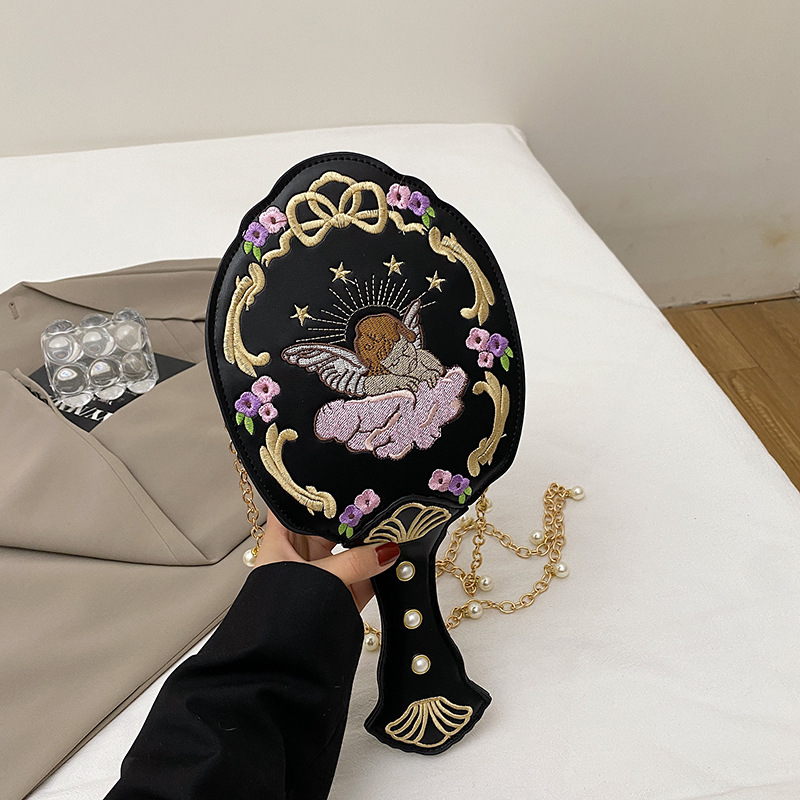New Classic Luxury Angel Embro - مراجعة Luxury Bags Edit وسعره