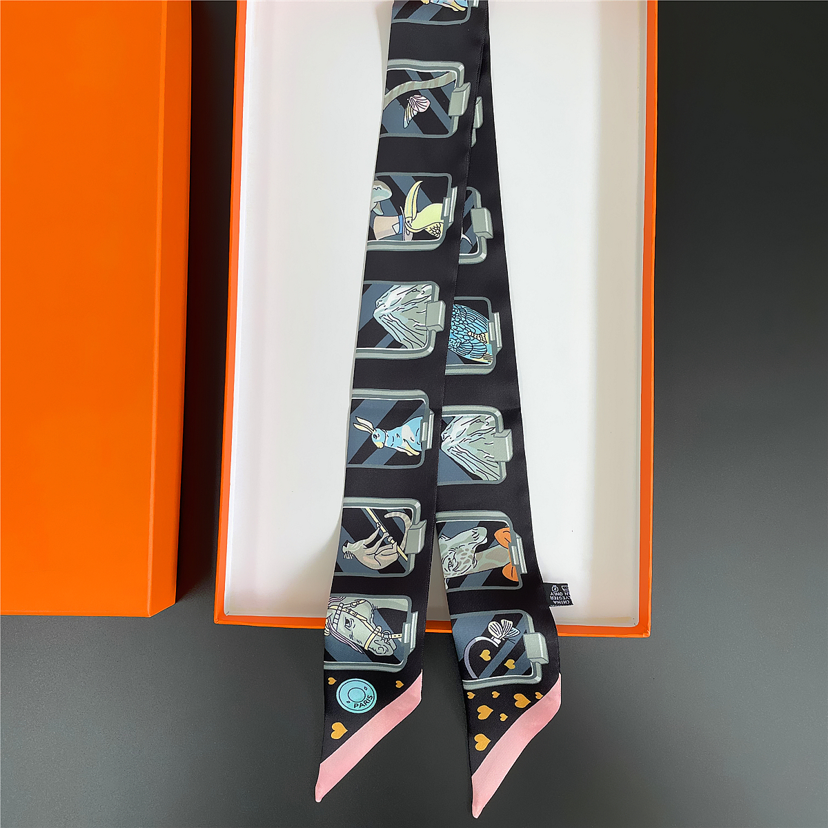 Brand Design Twill 100% Silk S - مراجعة Luxury Bags Expensive وسعره