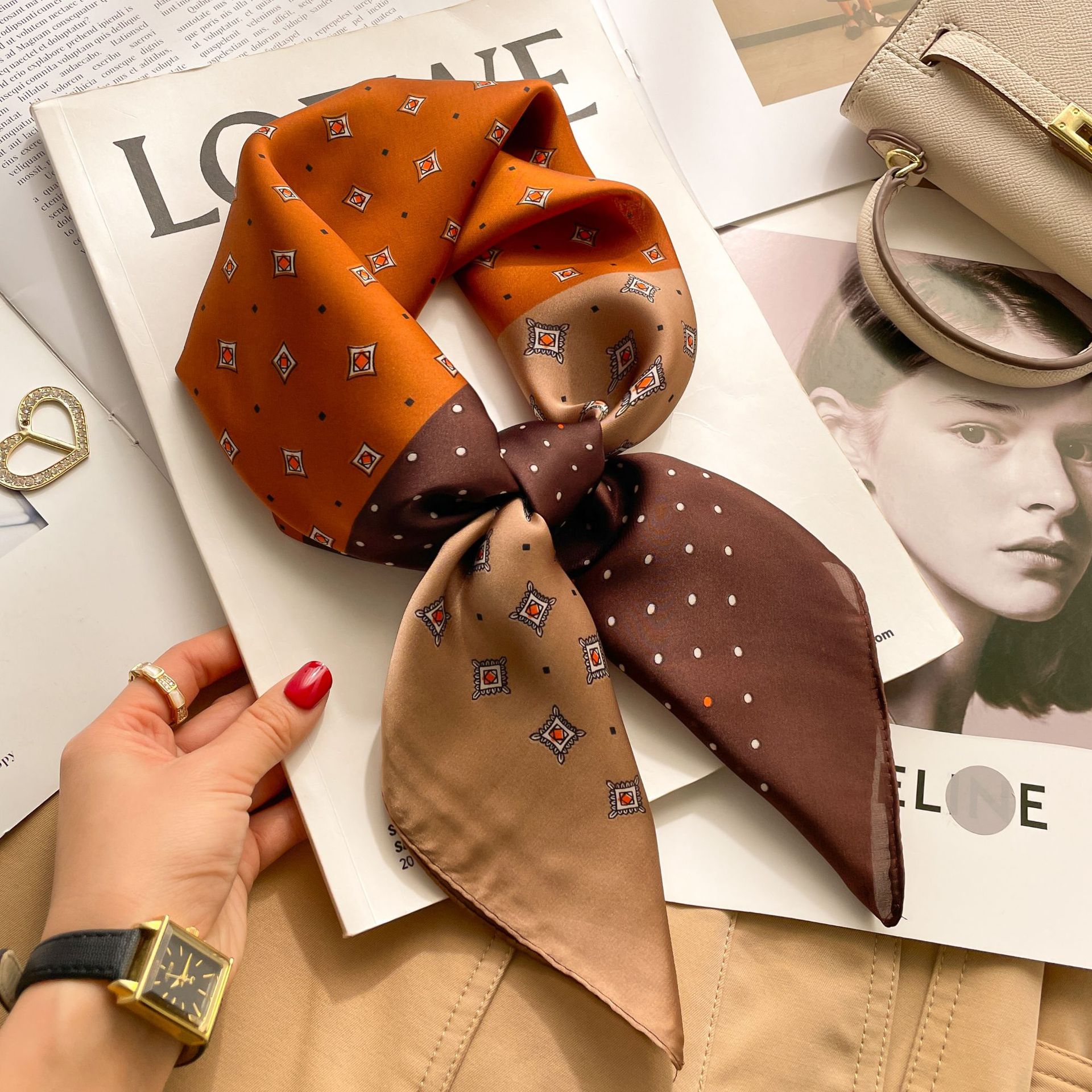 2025 Luxury Fashion Print 70*7 - مراجعة Luxury Bags Casual وسعره