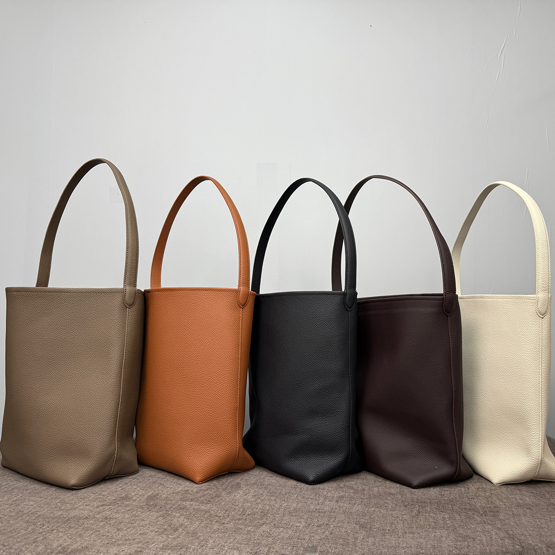 MENDY Bucket Bag Large Women's - مراجعة Luxury Bags Sale وسعره