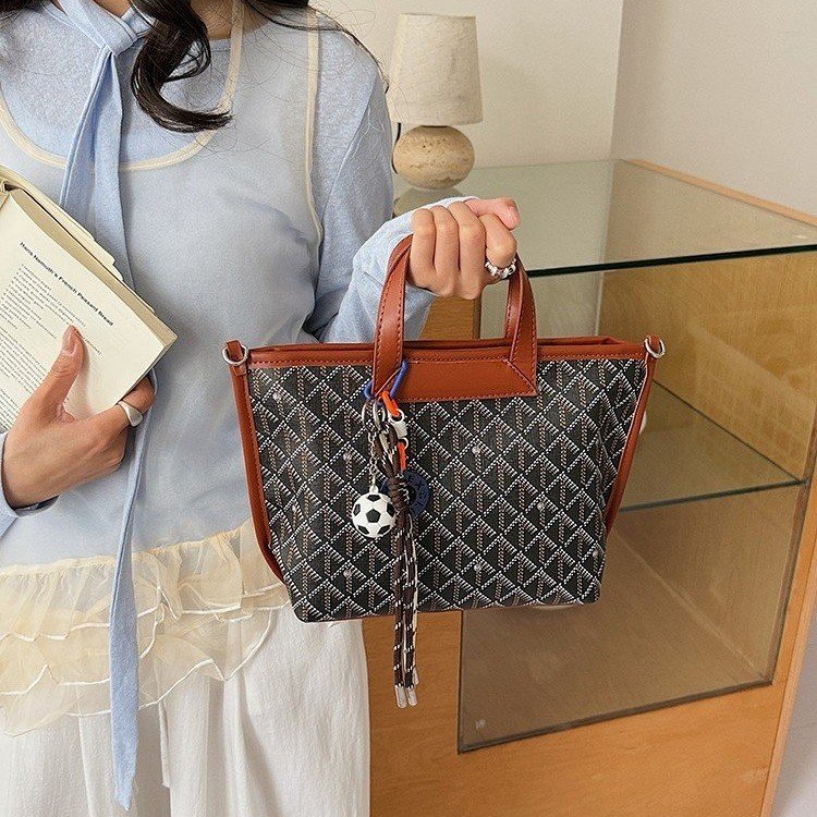 Simple Luxury Crossbody-Bag An - مراجعة Luxury Bags Sale وسعره