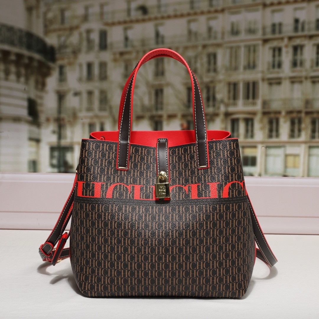 CH Luxury Printed Bucket Bag 2 - مراجعة Luxury Bags Edit وسعره