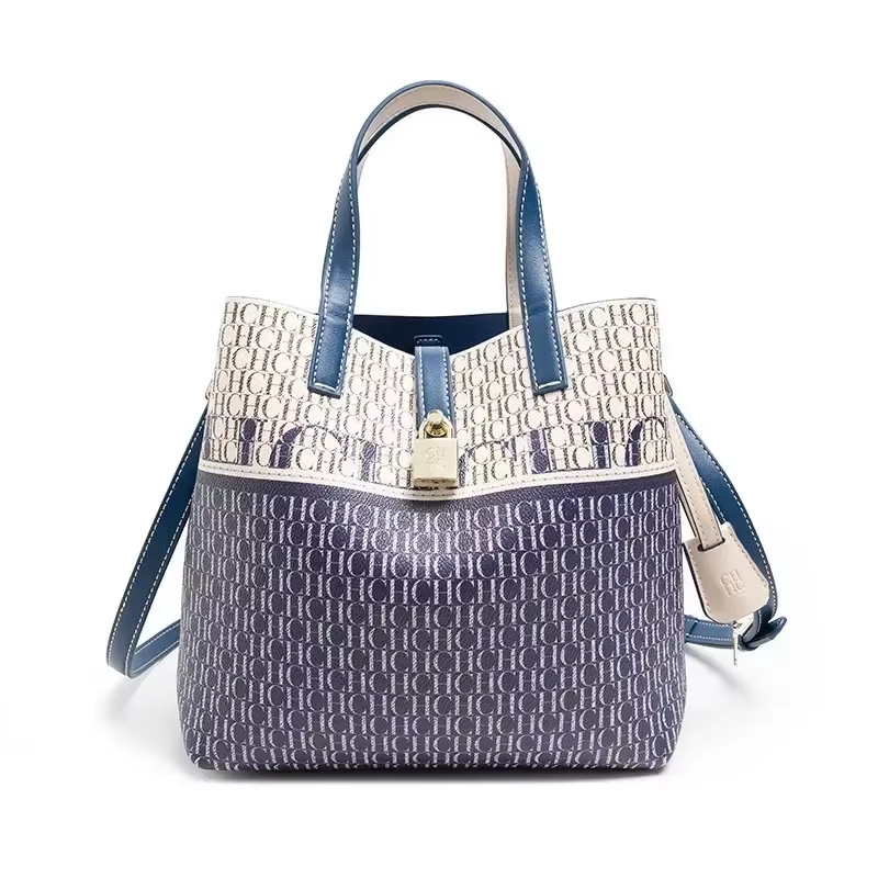 CH Luxury Printed Bucket Bag 2 - مراجعة Luxury Bags Edit وسعره