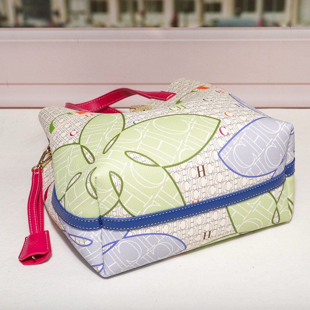 CH Luxury Printed Bucket Bag 2 - مراجعة Luxury Bags Edit وسعره