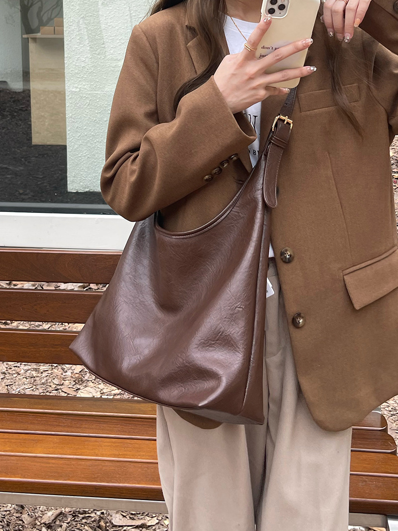 CGCBAG Lage Capacity Cross Bag - مراجعة Luxury Bags In وسعره