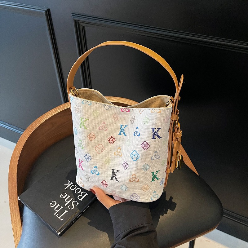 New retro fashion printed buck - مراجعة Luxury Bags Sale وسعره