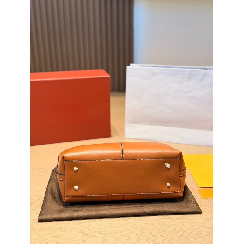 Tote Bag Vertical Bar Metal Ha - مراجعة Luxury Bags In وسعره